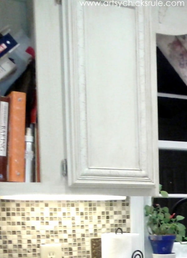 Kitchen Cabinet Cookbook shelf before - artsychicksrule.com #chalkpaint