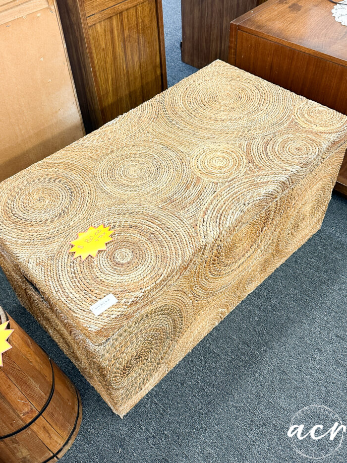 circle weaved trunk