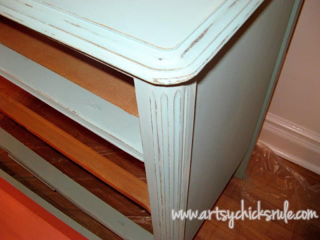 Chalk Paint Dresser Up Close:Artsy Chicks Rule