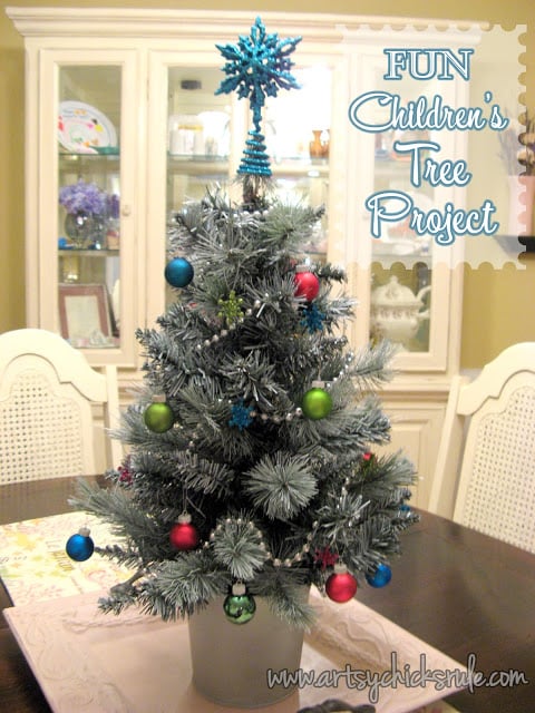 A Colorful & Fun Little Christmas Tree - Great Kid's Project! - artsychicksrule.com