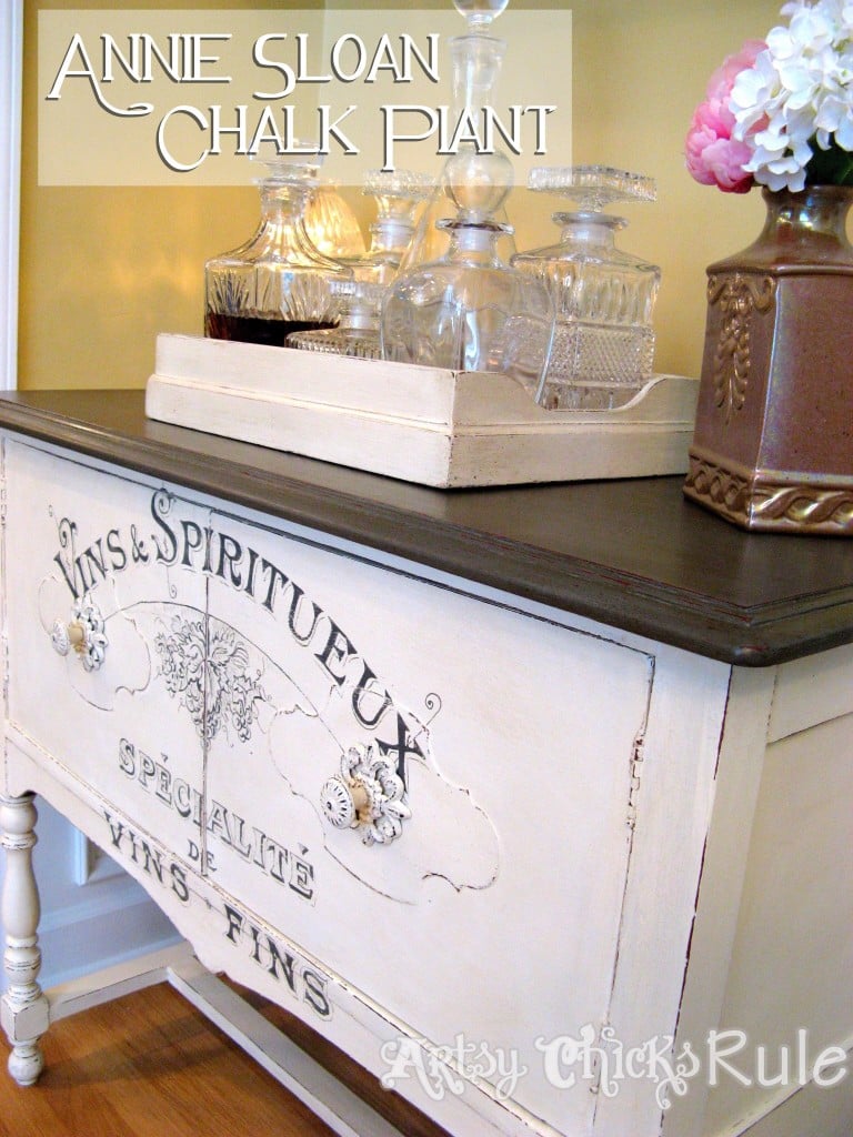 Estate sale sideboard with chalk paint was a definite win for $20! It went through 2 makeovers but 3rd times the charm! #chalkpaintgraphics #chalkpaint #graphics #furnituremakeover #chalkpaintedfurniture #anniesloan