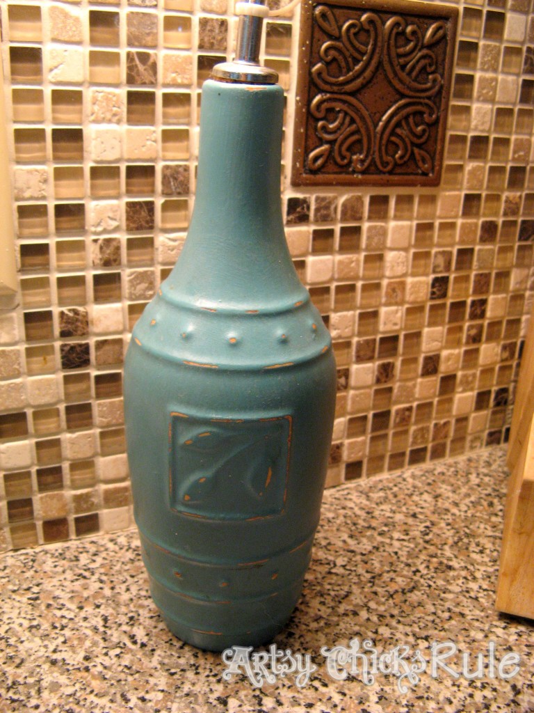 Old Olive Oil Bottle Chalk Painted / artsychicksrule.com