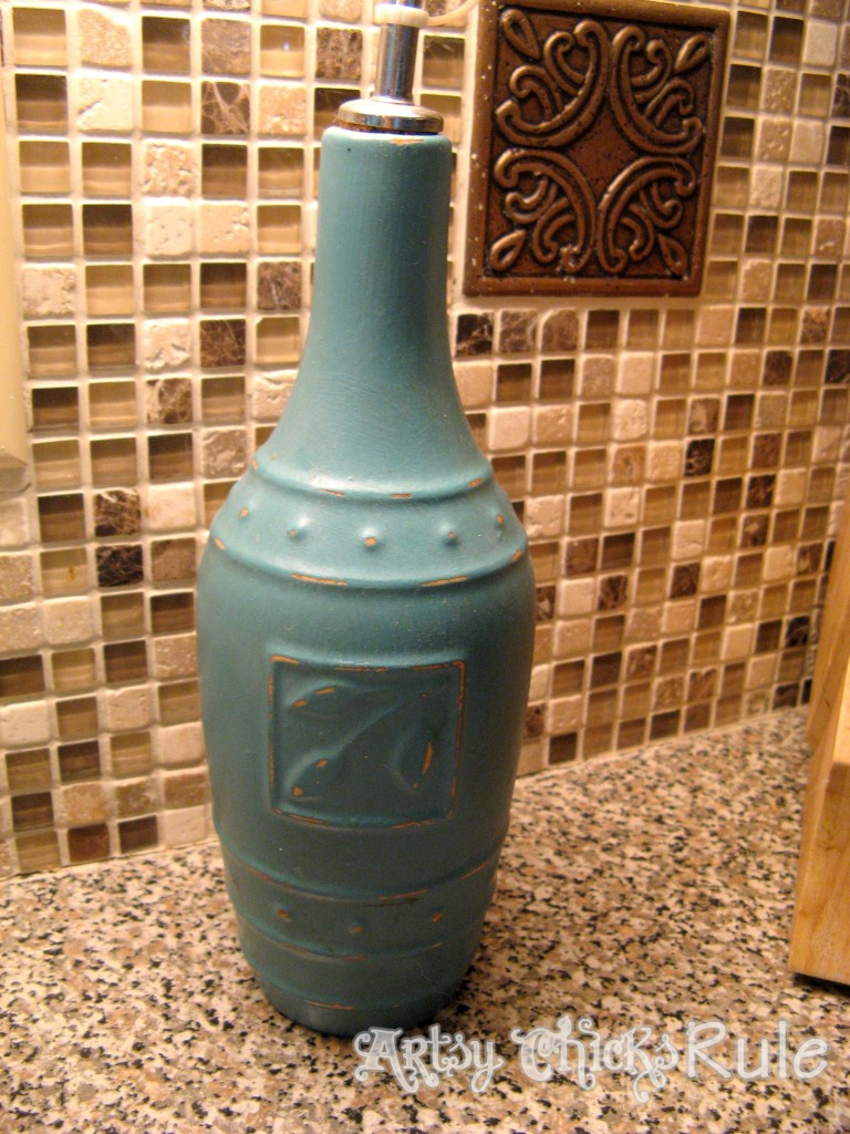 Old Olive Oil Bottle Chalk Painted / artsychicksrule.com