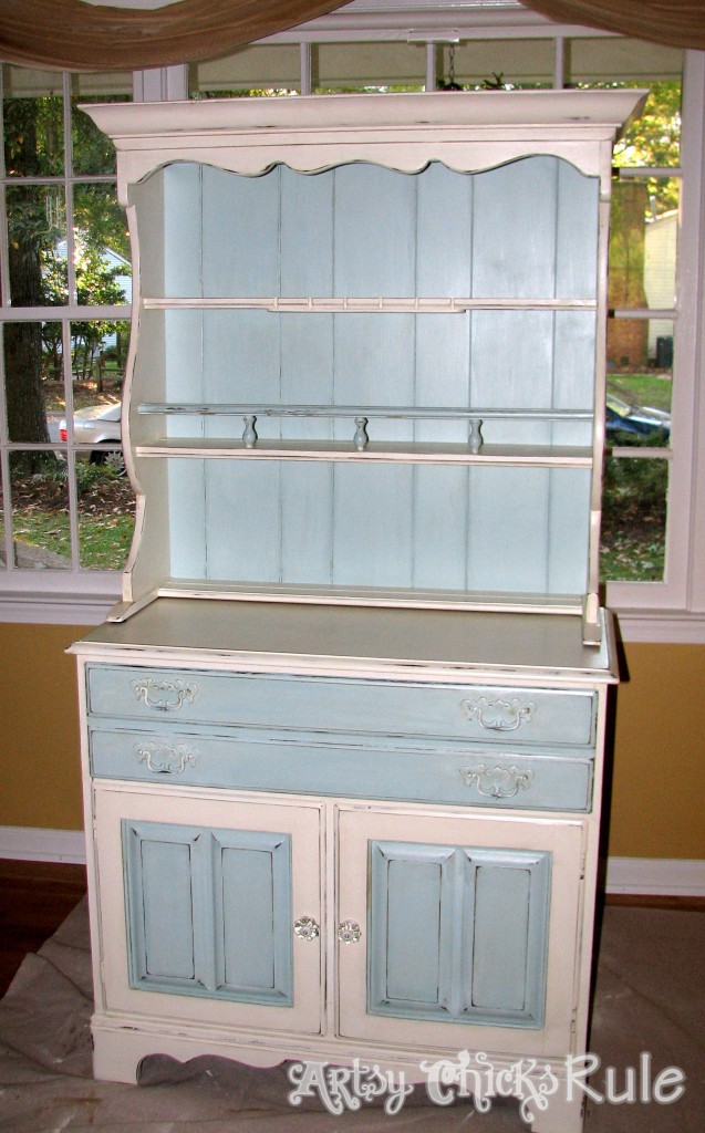 Annie Sloan Chalk Paint Blue Hutch artsychicksrule.com #shabbyfurniture #chalkpaintedfurniture #fixerupperstyle #farmhousedecor #farmhousehutch