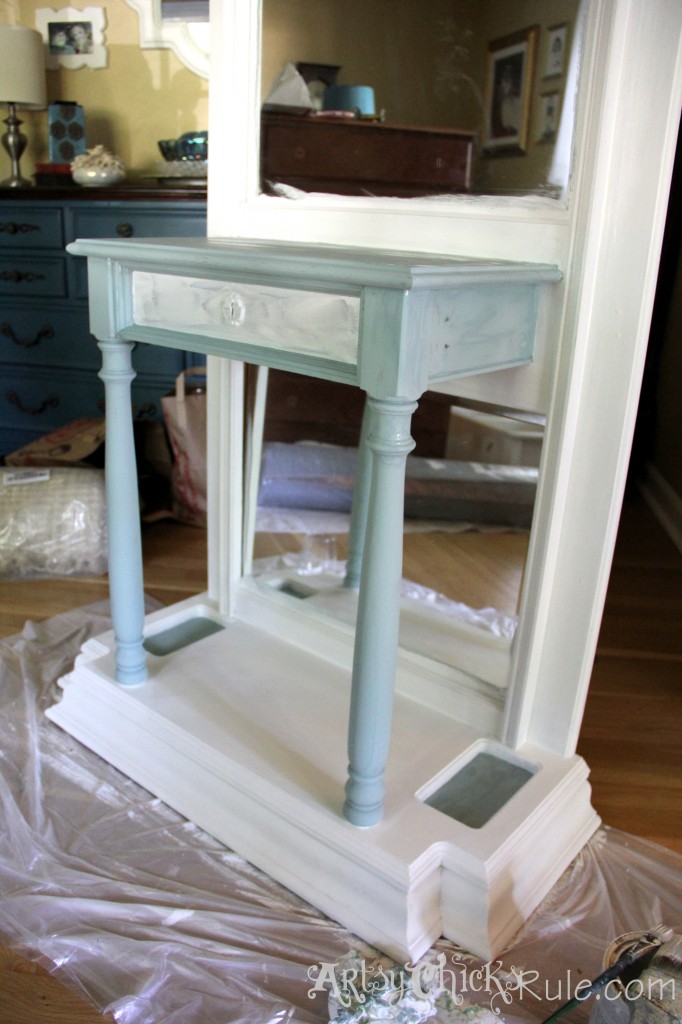 Hall Tree Painting (Annie Sloan Chalk Paint)- artsychicksrule.com #halltree #chalkpaint #duckeggblue