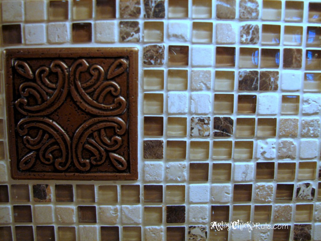 Kitchen Tile Backsplash - Medallion- artsychicksrule.com #backsplash #tile #diy