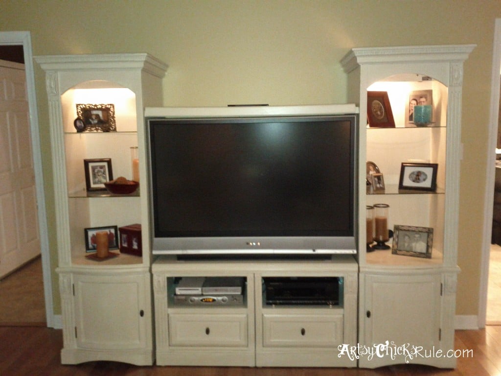 Wall Unit Painted - artsychicksrule.com #roommakeover