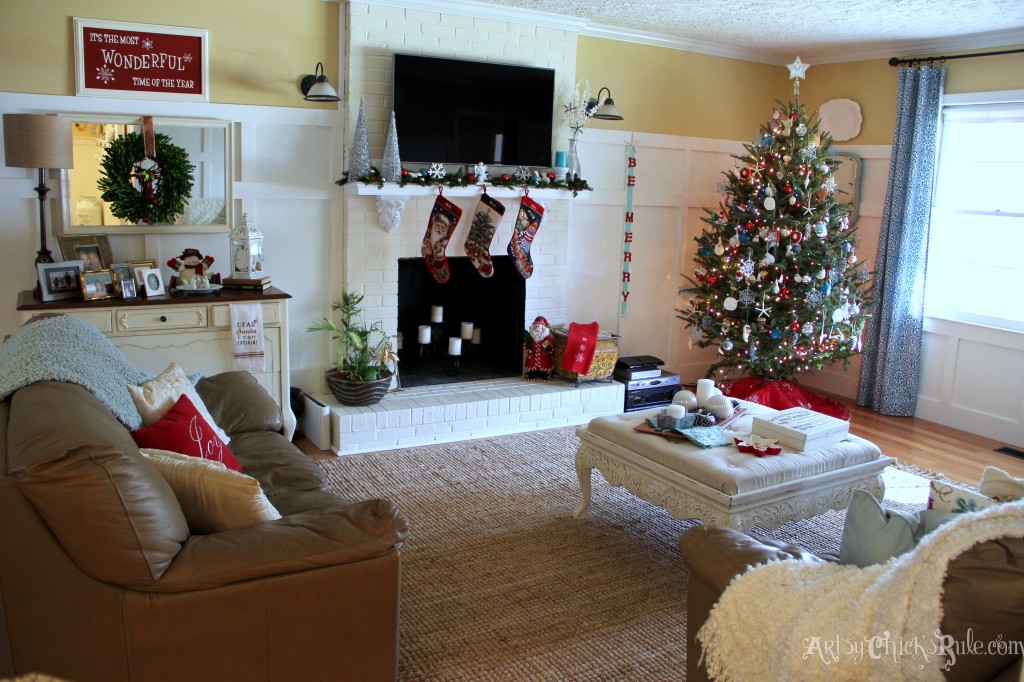 Family Room Dressed up for the Holidays - Holiday Home Tour