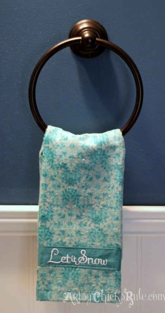 Guest Bath towel ring - bought at ReStore for 1 dollar - Sprayed with oil rubbed bronze - Holiday Home Tour