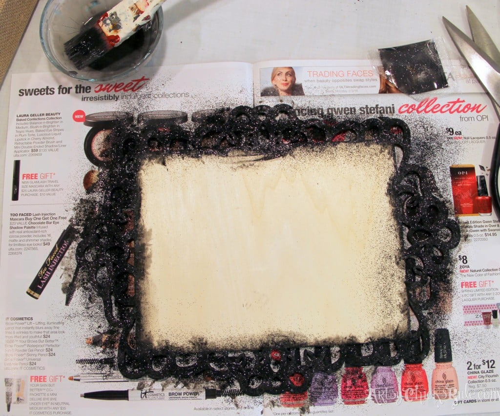 Black glitter applied to painted edges - Michael's-Hometalk Pinterest Party