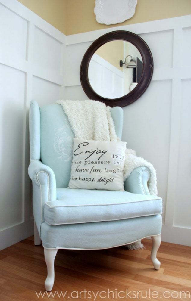 Chalk Painted Upholstered Chair artsychicksrule.comSO Easy! Don't love it? Paint it with Annie Sloan Chalk Paint! artsychicksrule.com #paintedupholstery #chalkpaint #paintingupholstery #paintedfabric