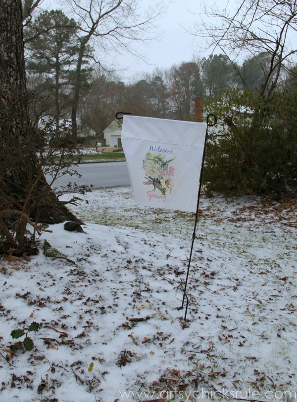 DIY (Pillowcase) Spring Flag - The snow won't go away this year!