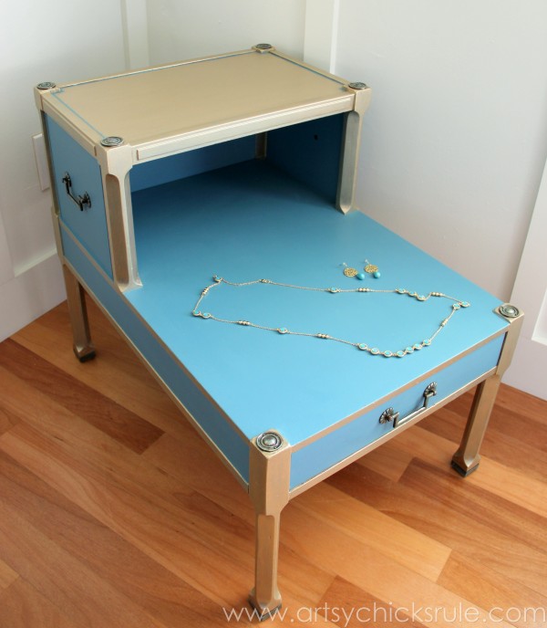 Turquoise Chalk Paint & Gold Metallic Side Table -Top- Jewel Inspired - artsychicksrule.com #chalkpaint #goldmetallic #metallicfurniture #turquoise