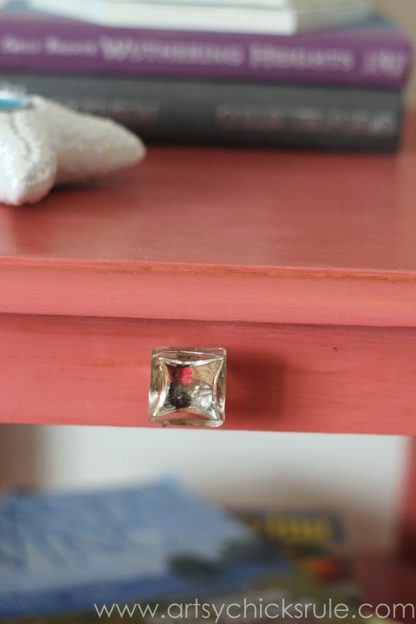 Thrifty Side Table Makeover-Annie Sloan Chalk Paint-with added knob for fake drawer-artsychicksrule.com #chalkpaint
