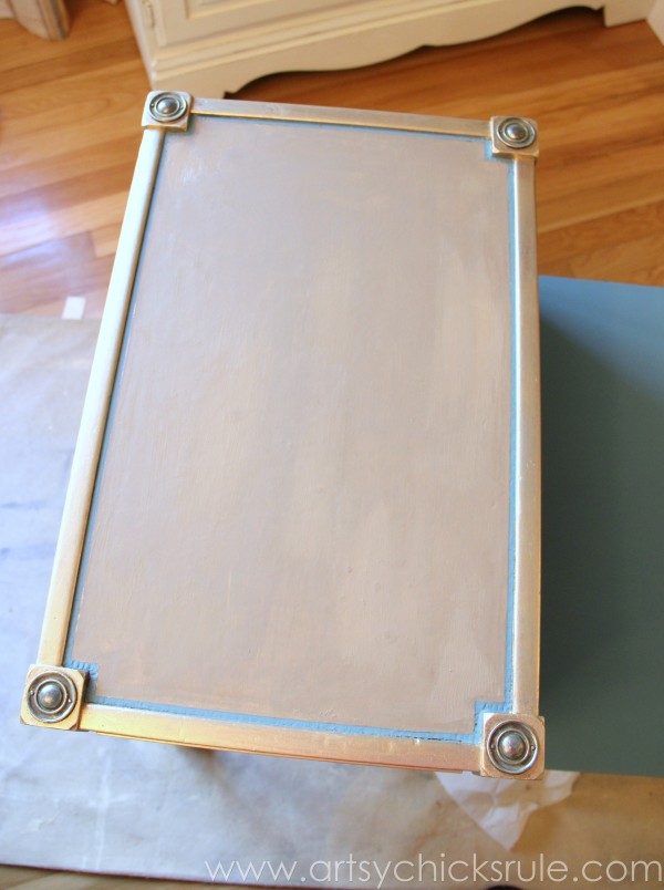 Turquoise Chalk Paint & Gold Metallic Table {makeover details} - Artsy  Chicks Rule®