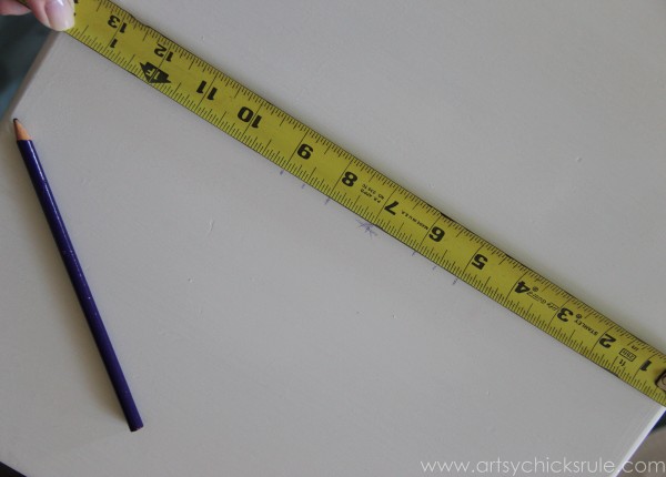 Grain Sack Table Makeover - measure for stripes - #chalkpaint #milkpaint #grainsack - artsychicksrule.com