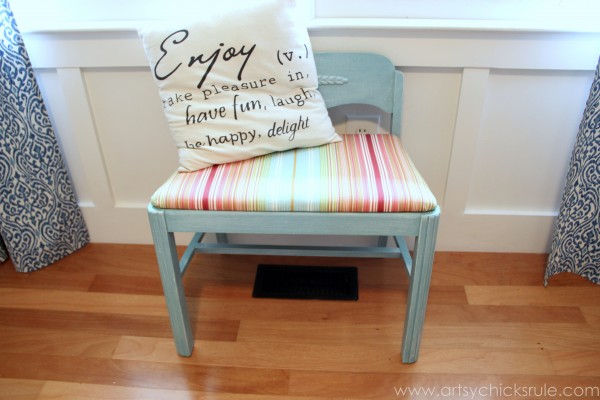 Easy Vanity Chair Update... with Chalk Paint! artsychicksrule.com #vanitychair #chalkpaint #chalkpaintedfurniture #provence #furnituremakeover