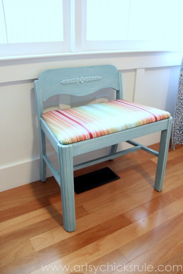 Easy Vanity Chair Update with Chalk Paint! artsychicksrule.com #vanitychair #chalkpaint #chalkpaintedfurniture #provence #furnituremakeover