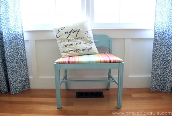 Easy Vanity Chair Update with Chalk Paint! artsychicksrule.com #vanitychair #chalkpaint #chalkpaintedfurniture #provence #furnituremakeover