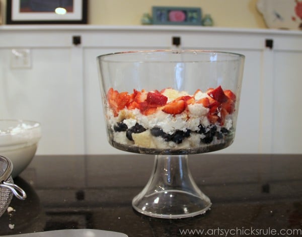 Berry Shortcake Trifle - Making Layers - artsychickrule.com #trifle #berry #dessert #recipe #patriotic