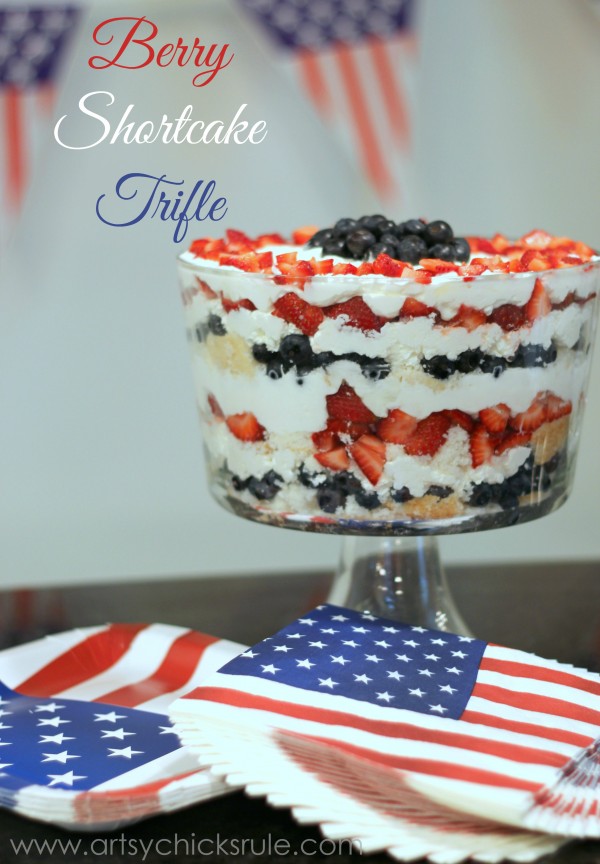 Berry Shortcake Trifle - Patriotic Dessert - artsychickrule.com #trifle #berry #dessert #recipe #patriotic