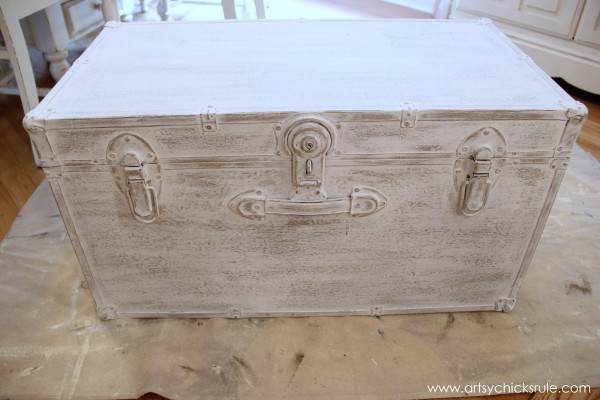 Travel Trunk Chalk Paint Makeover - Distressing- artsychicksrule.com - #chalkpaint #makeover #trunk #coco