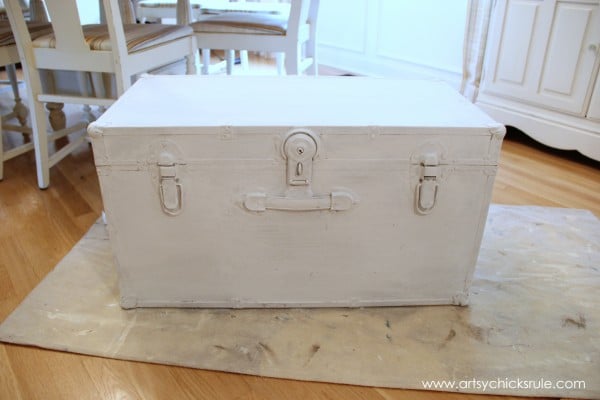 Travel Trunk Chalk Paint Makeover - Pure White Over Coco- artsychicksrule.com - #chalkpaint #makeover #trunk #coco