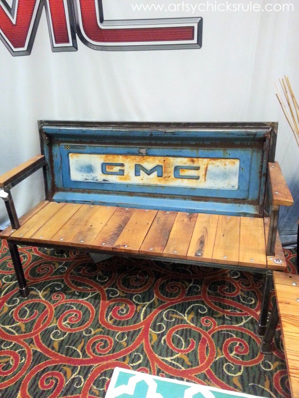 Haven Blogger's Conference 2014 - GMC Booth - Cool Bench - artsychicksrule.com