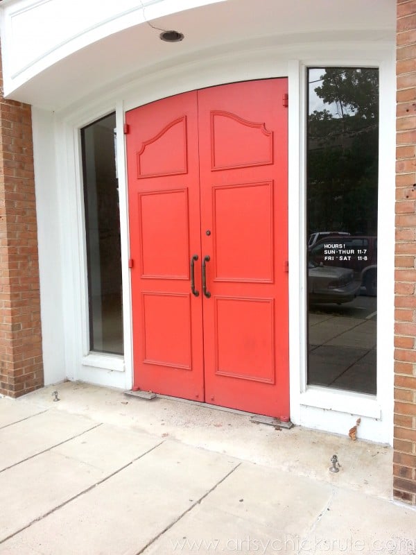 Asheville NC Road Trip - Red Doors - artsychicksrule.com #asheville #downtown