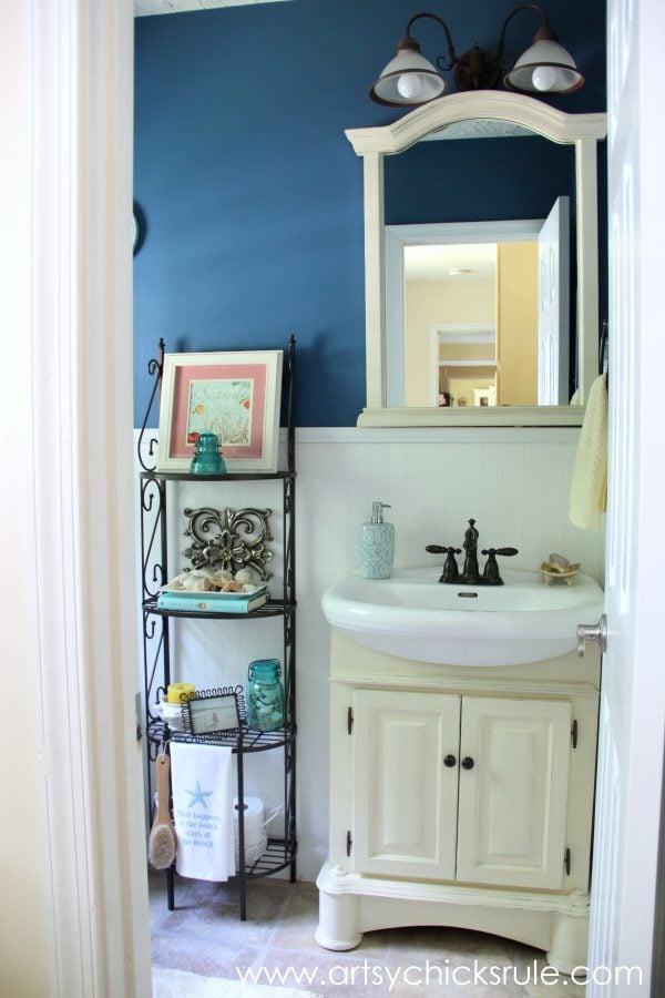 Bath Cabinet Makeover -second makeover- artsychicksrule.com