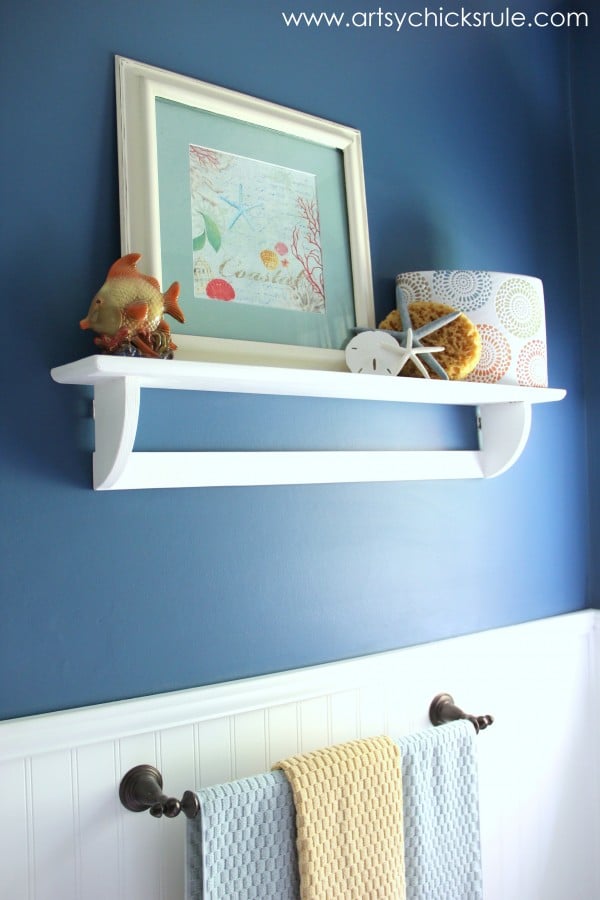 Guest Bath Makeover - Before and After - Thrifty Wall Decor artyschicksrule.com #makeover #bath #diy