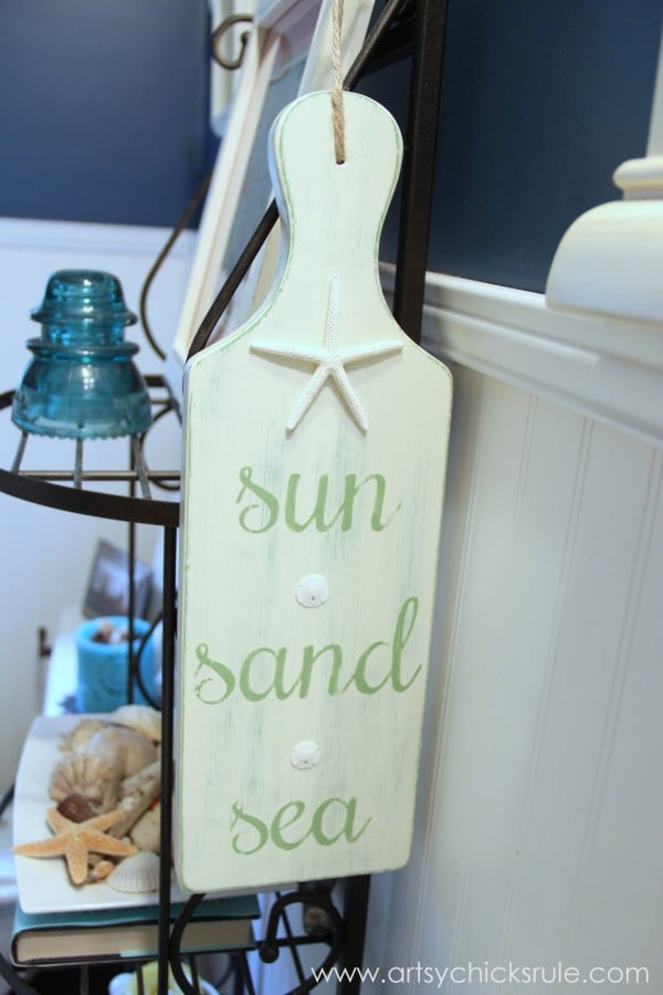 Sun, Sand, Sea Beach Sign - DIY - Tutorial - Finished #chalkpaint #sign artsychicksrule.com