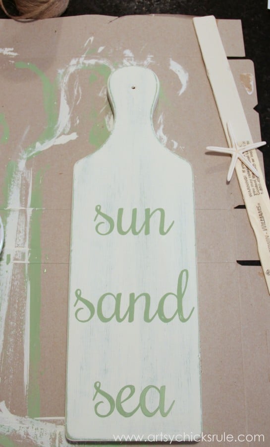 Sun, Sand, Sea Beach Sign - DIY - Tutorial - Hand Painted Letters #chalkpaint #sign artsychicksrule.com