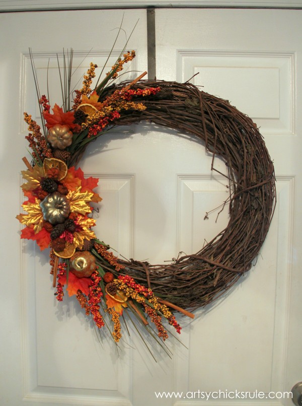 DIY Fall Wreath - Fall Themed Tour - Inside Door - #fall #falldecor #diy artsychicksrule.com