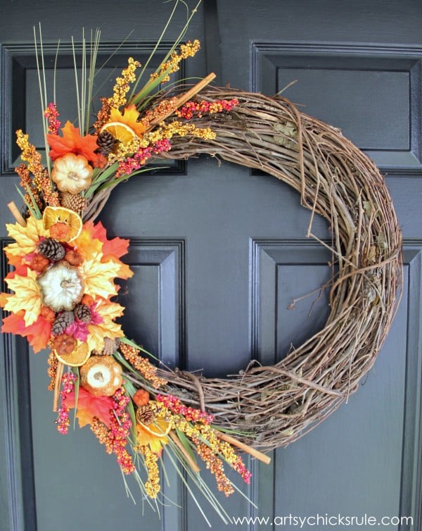 DIY Fall Wreath TRADITIONAL COLORS and SIMPLE to make too! artsychicksrule.com #falldecor #diyfallwreath #traditionalfallwreath #easyfallwreath