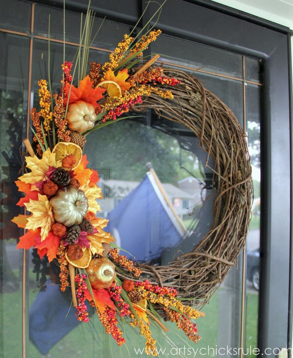 DIY Fall Wreath TRADITIONAL COLORS and SIMPLE to make too! artsychicksrule.com #falldecor #diyfallwreath #traditionalfallwreath #easyfallwreath