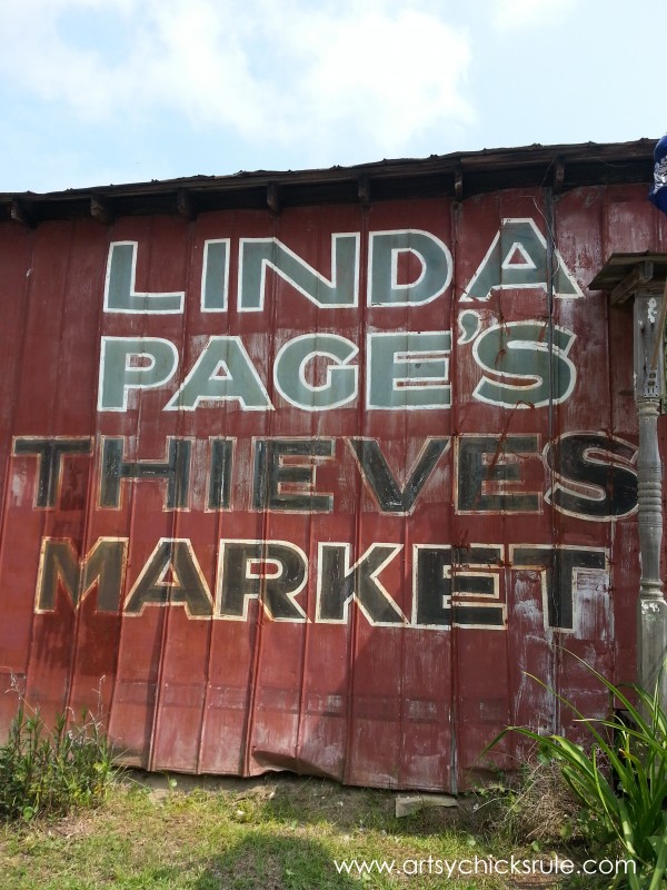 Page's Thieves Market - Mt. Pleasant SC - #vintage #antiques artsychicksrule.com