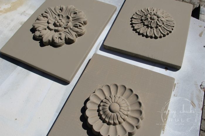 SIMPLE Way To Create "Carved Look" Wood Medallions! Inexpensive Home Decor You Can Make! artsychicksrule.com #woodmedallions #diyhomedecor #chalkpaint #ascp #chalkpaintprojects #knockoff #knockoffdecor #handcarvedwood #diydecor 