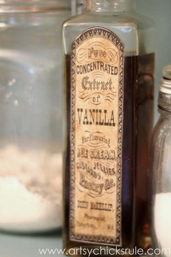 Thrifty Bottle Makeovers {Decoupage & Chalk Paint} - Mod Podged Vanilla - #decoupage #chalkpaint artsychicksrule.com