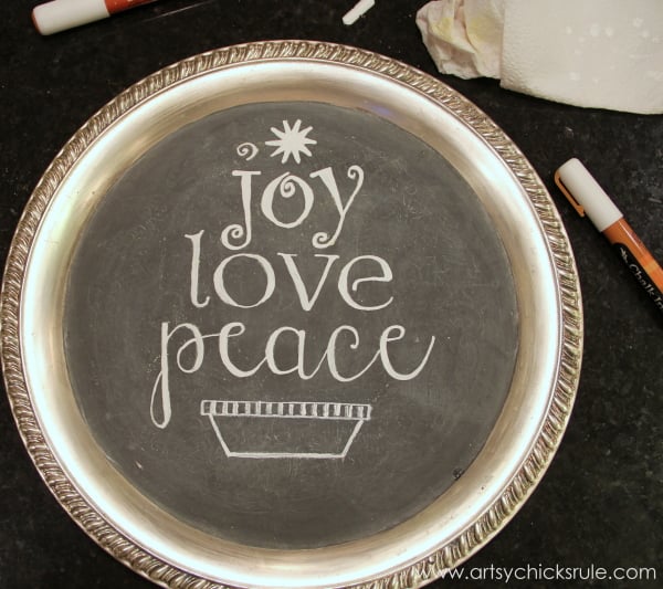 EASY Holiday Chalk Art with Chalk Pens - added a base - #chalkart #chalkboard #chalkpen #holidays artsychicksrule.com