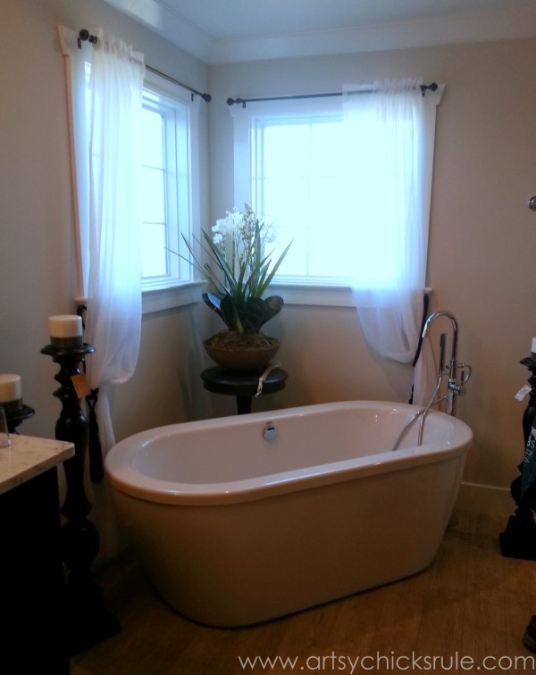 Homearama 2014- Suffolk - tub - artsychicksrule.com #homeplans #homedecor #decorations #interiordesign