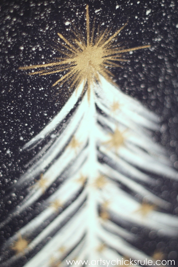 No-Sew DIY Christmas Tree Tapestry - Anthropologie Inspired - Up Close Star -#wallhanging #tapestry #inspiredby #nosew #diy artsychicksrule.com