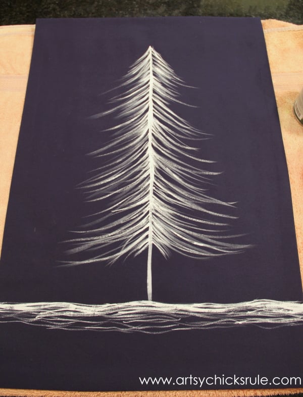 No-Sew DIY Christmas Tree Tapestry - Anthropologie Inspired - paint -#wallhanging #tapestry #inspiredby #nosew #diy artsychicksrule.com