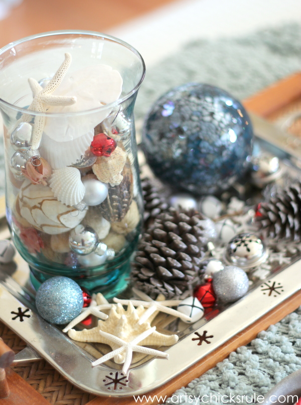 Christmas Home Tour 2014 - Red and Teal Themed - Family Room - Holiday Tray - #christmas #hometour #holidays #holidaydecor #redandteal artsychicksrule.com