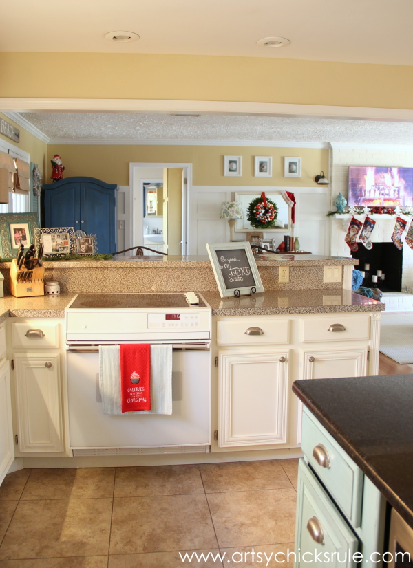 Christmas Home Tour 2014 - Red and Teal Themed - Kitchen - Looking towards Family Room - #christmas #hometour #holidays #holidaydecor #redandteal artsychicksrule.com