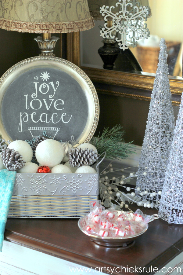 Festive Holiday Foyer - Teal and Red- Christmas Home Tour - #holidayhome #holiday #foyer #decor #Christmas #holidaydecor artsychicksrule.com