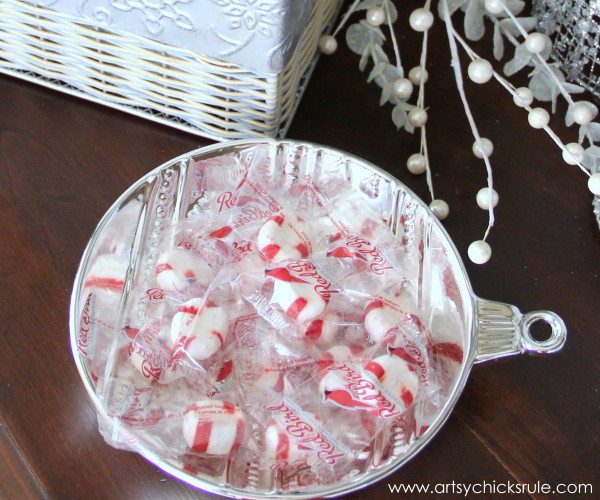 Festive Holiday Foyer - Teal and Red - Thrifty Ornament Candy Dish - #holidayhome #holiday #foyer #decor #Christmas #holidaydecor artsychicksrule.com