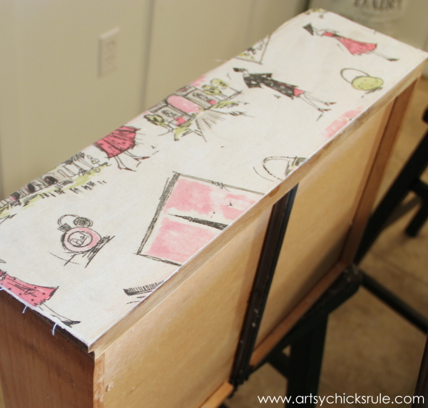 "Pretty in Pink" Parisian Night Stand Makeover with Chalk Paint - artsychicksrule.com