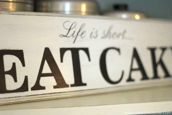 Life is Short, EAT CAKE - Up Close - #eatcake #cake #sign #cameo #sillhouette #diytutorial artsychicksrule.com