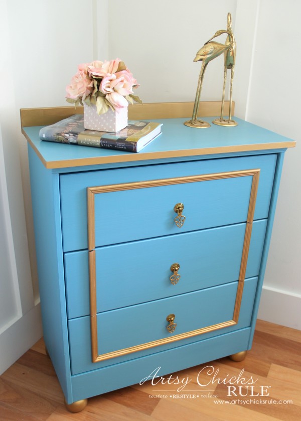 IKEA Rast Hack - Blue and Gold Chest - Hickory Hardware - Plain to Pretty!! - #ad #ikeahack #hickoryhardware #artsychicksrule